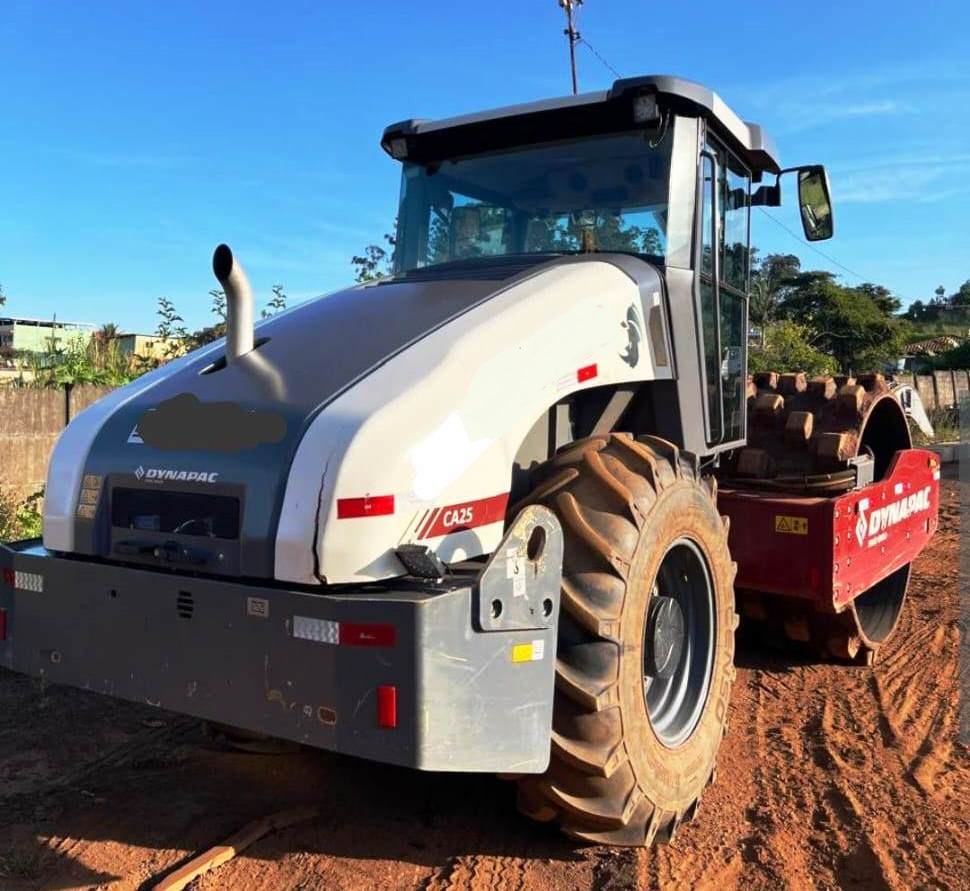 Rolo compactador Dynapac CA25 2022