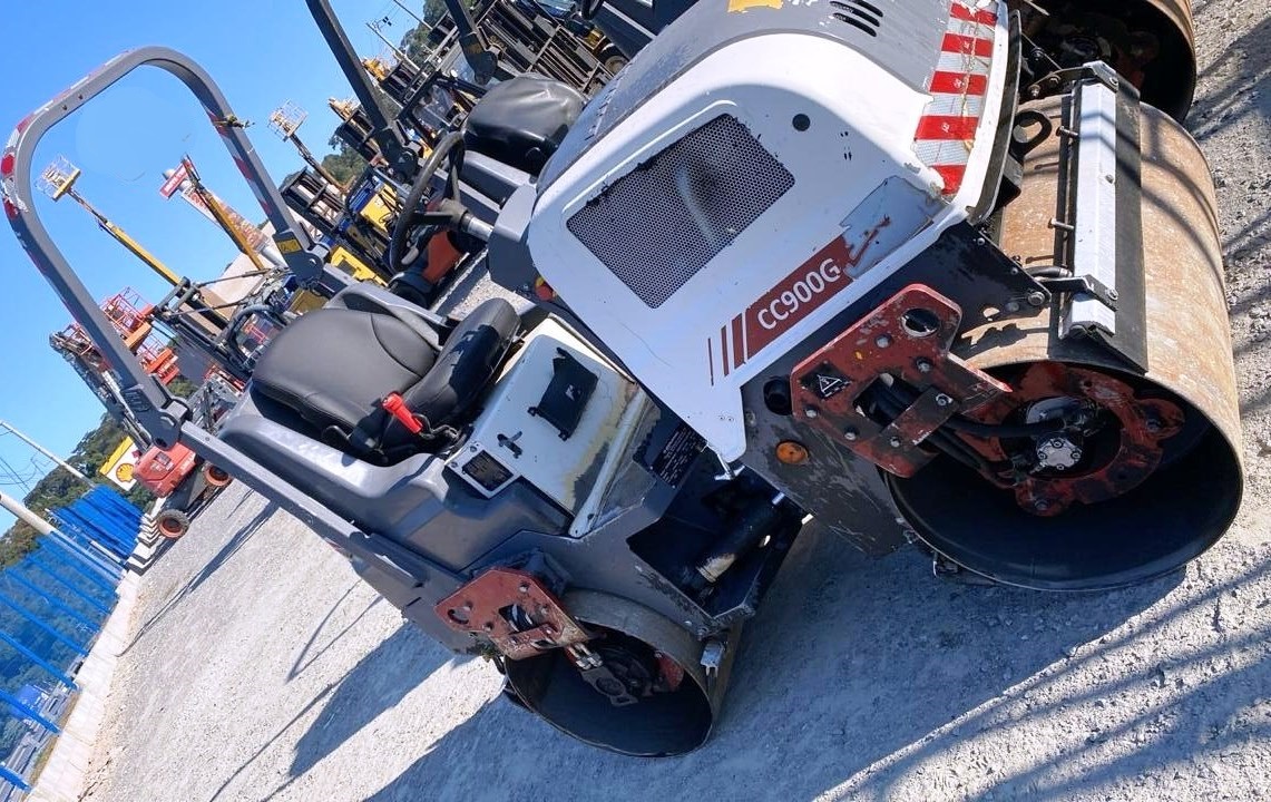 Rolo compactador Dynapac CC900 2019