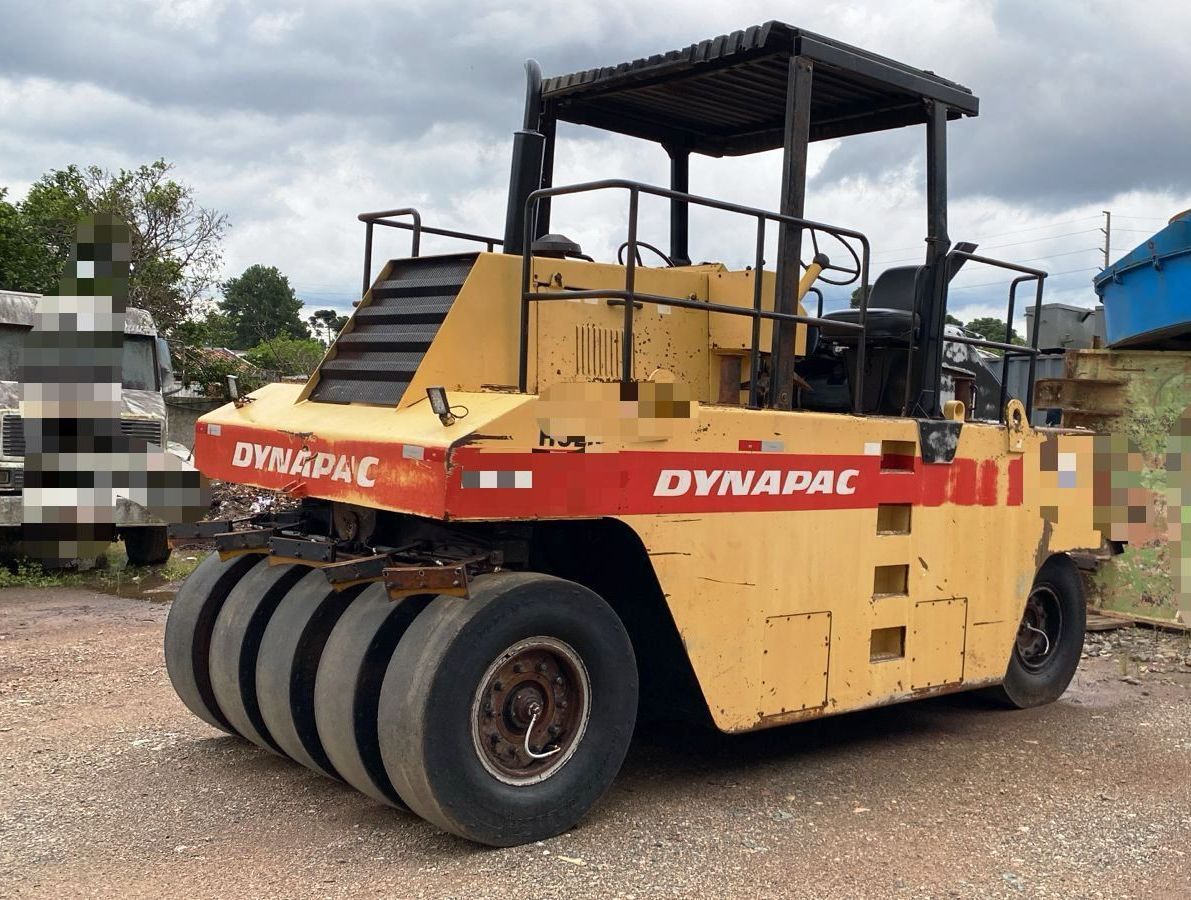 Rolo compactador Dynapac CP-271 2008