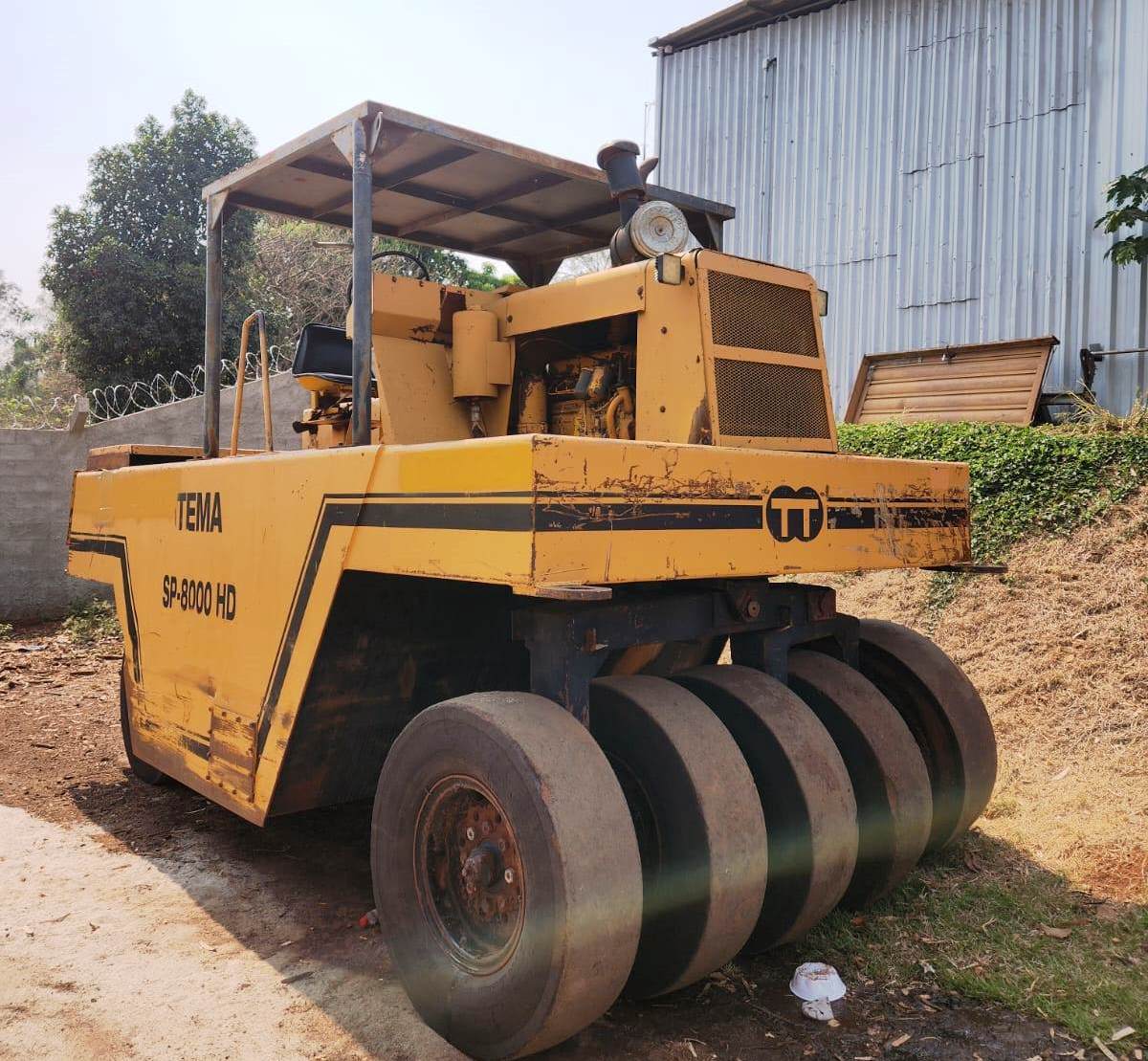 Rolo compactador Tema Terra SP8000 1986