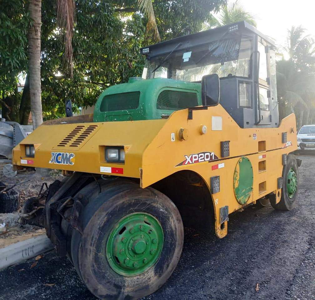 Rolo compactador XCMG XP201 2016