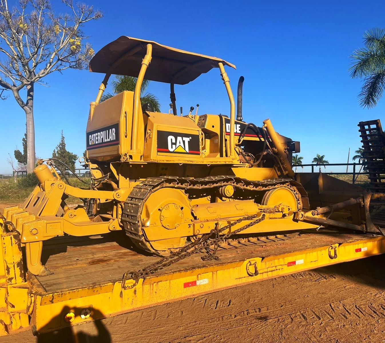 Trator de esteira Caterpillar D4E PS 1985