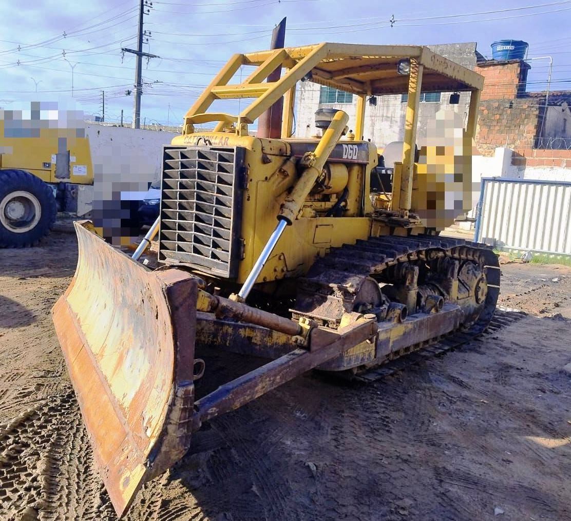 Trator de esteira Caterpillar D6DDD 1981