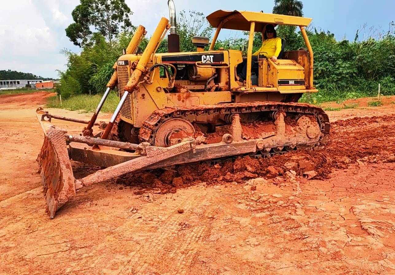 Trator de esteira Caterpillar D6EPS 1990