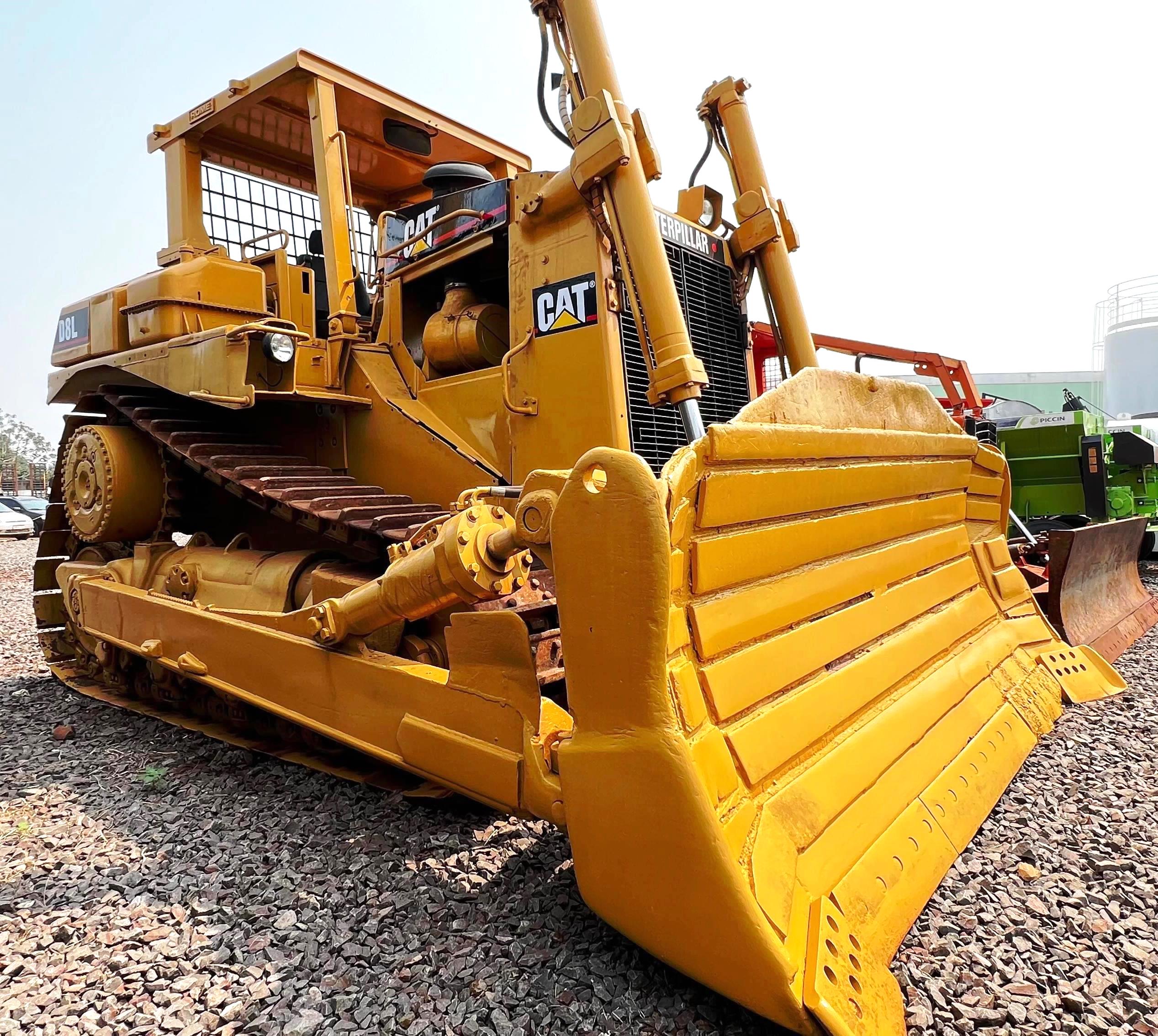 Trator de esteira Caterpillar D8L 1985