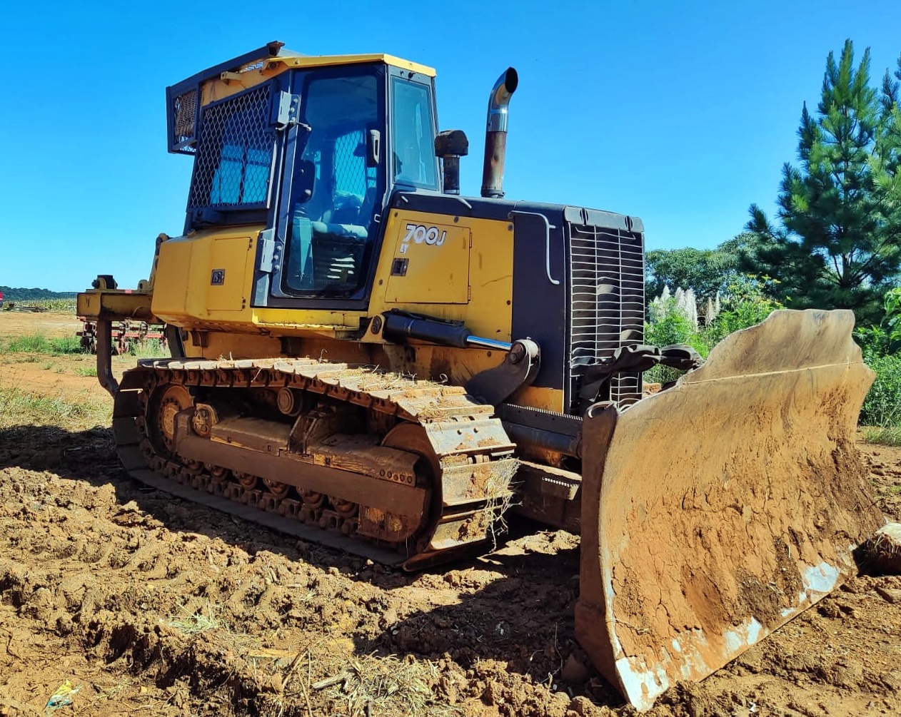 Trator de esteira John Deere 700J 2016