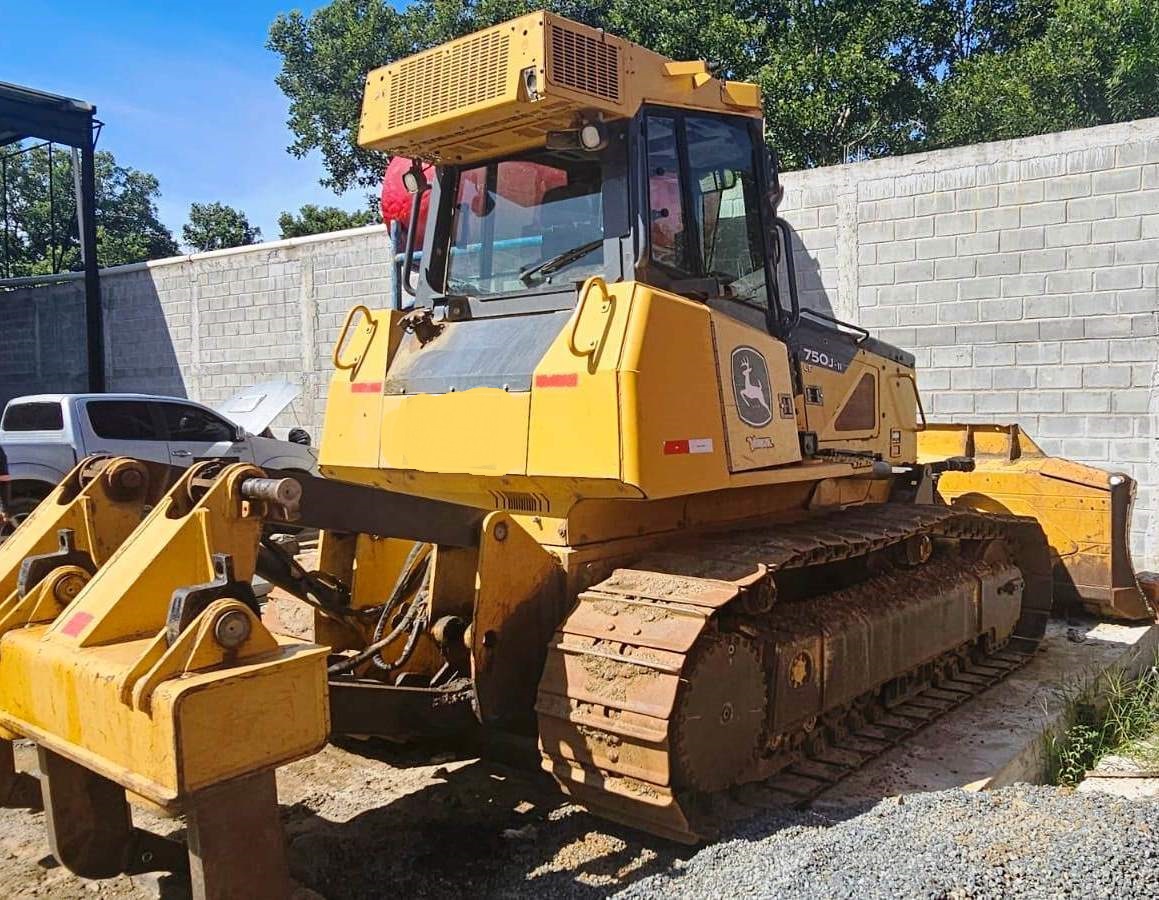 Trator de esteira John Deere 750J 2021