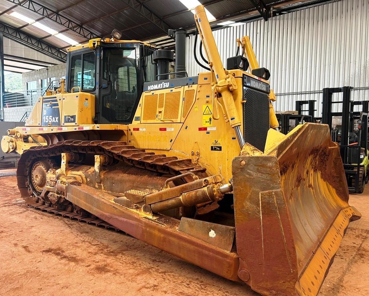 Trator de esteira Komatsu D155 2021