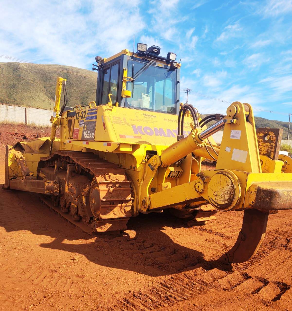 Trator de esteira Komatsu D155 2021