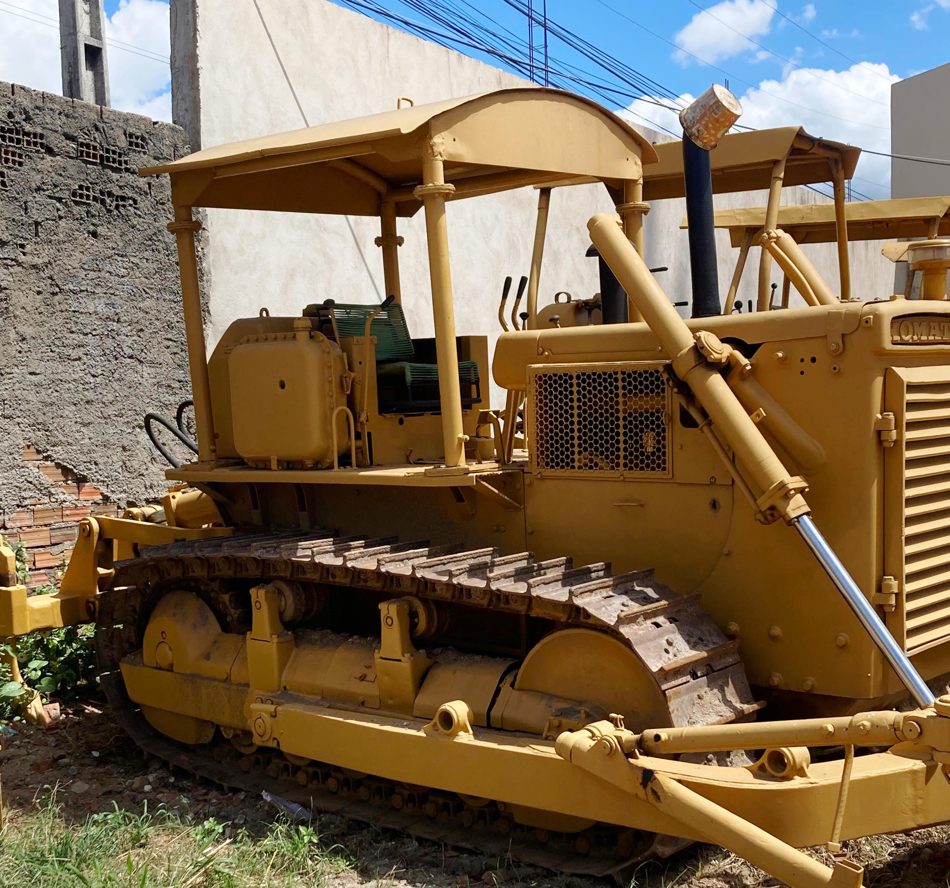 Trator de esteira Komatsu  D50 1984