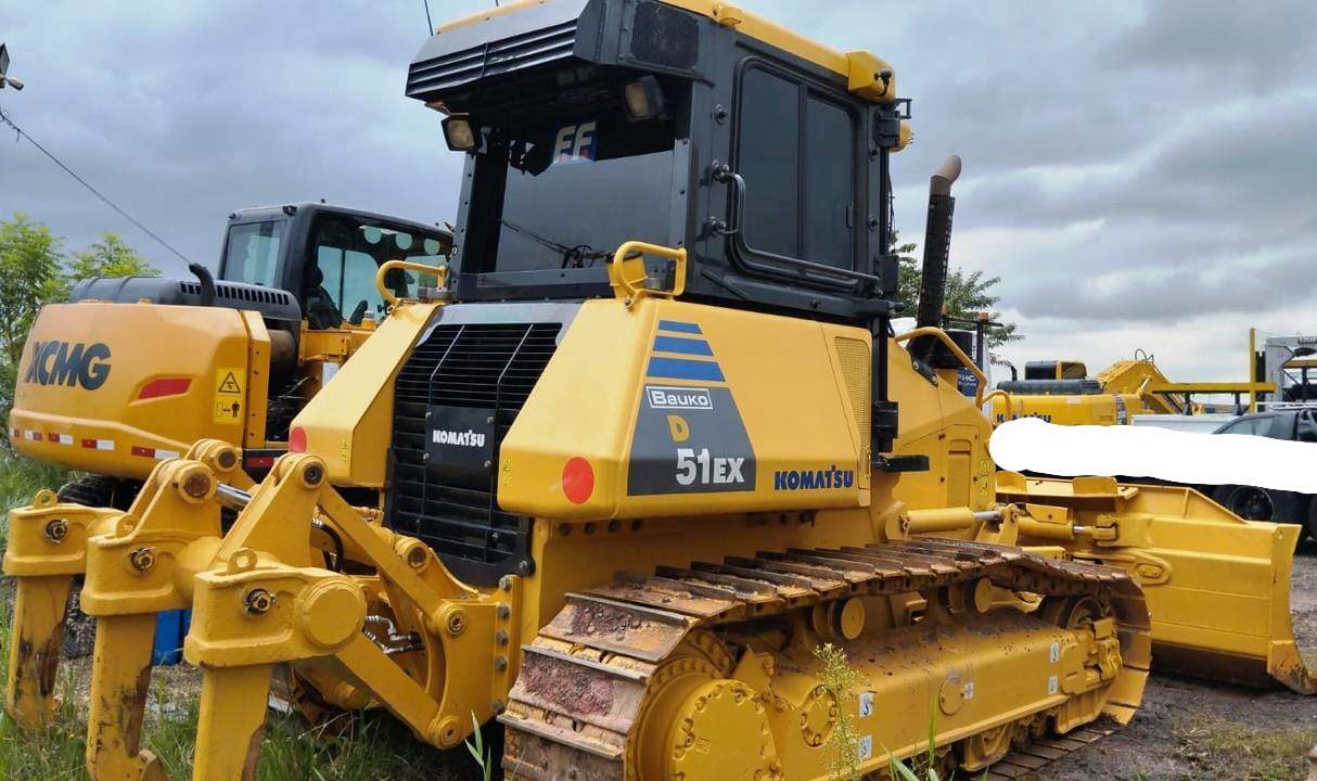 Trator de esteira Komatsu D51 2018