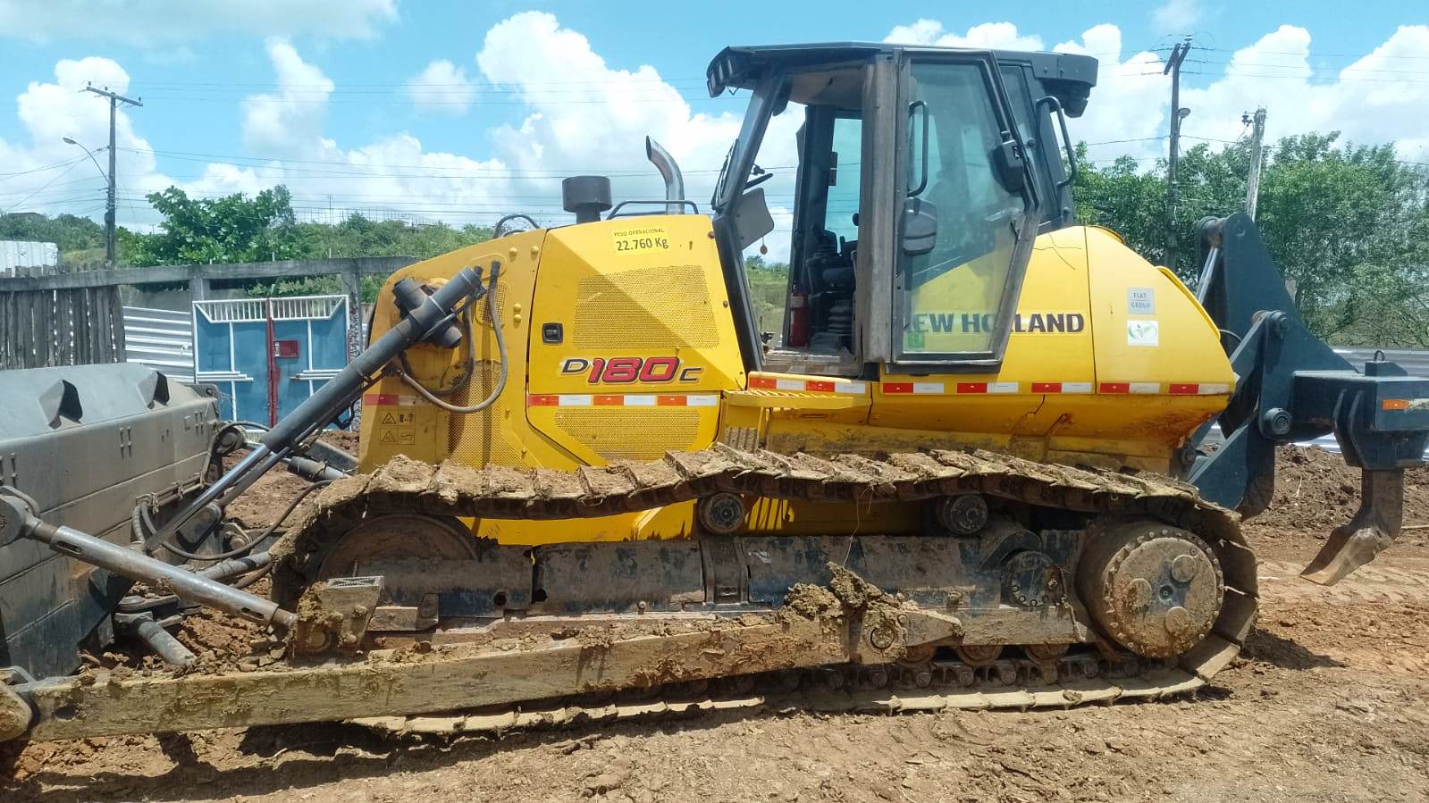 Trator de esteira New Holland D 180 2016