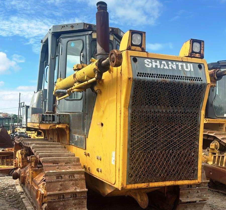 Trator de esteira Shantui SD32 2012