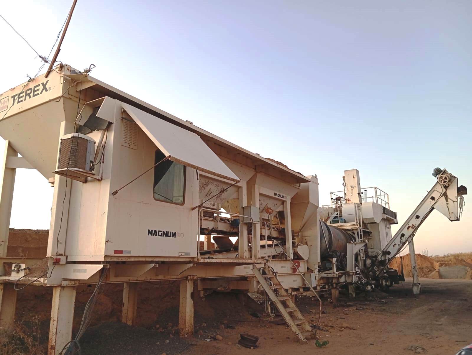 Usina Asfalto Terex MAGNUM 80 2011
