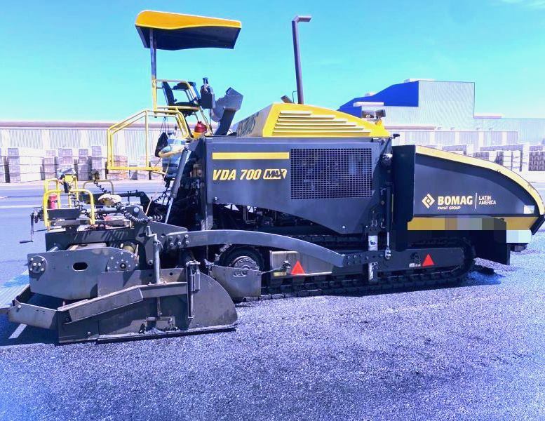 Vibroacabadora Bomag VDA 700 2022