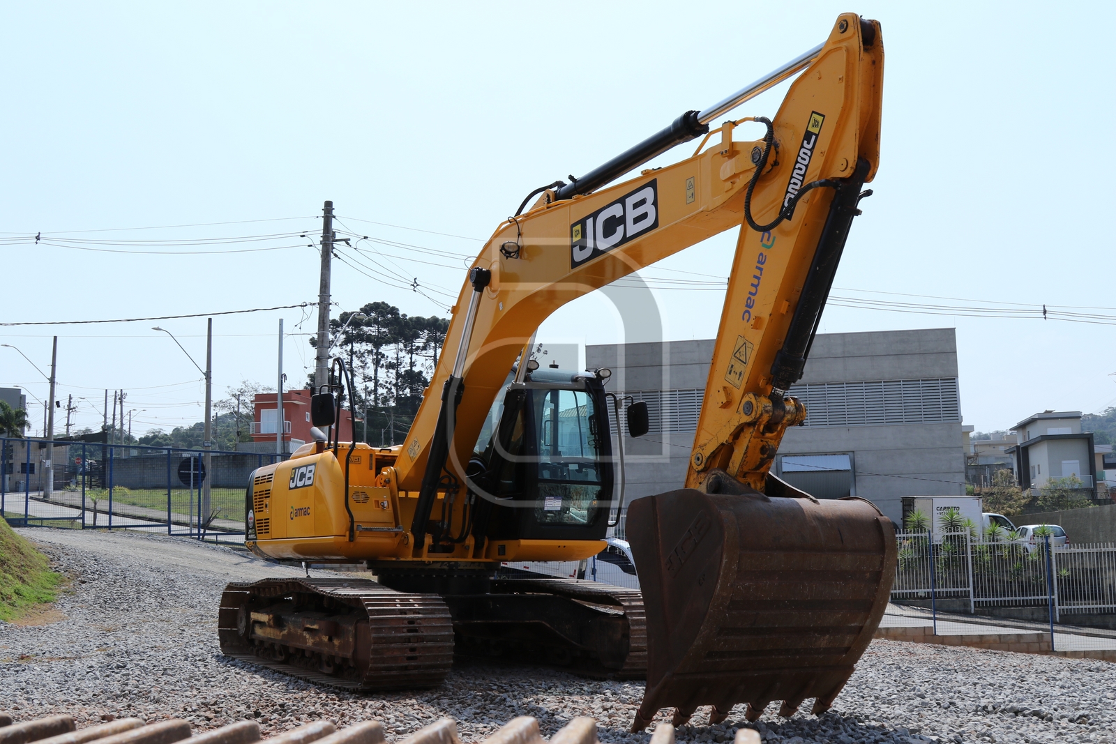 Escavadeira JCB JS220 LC 2022