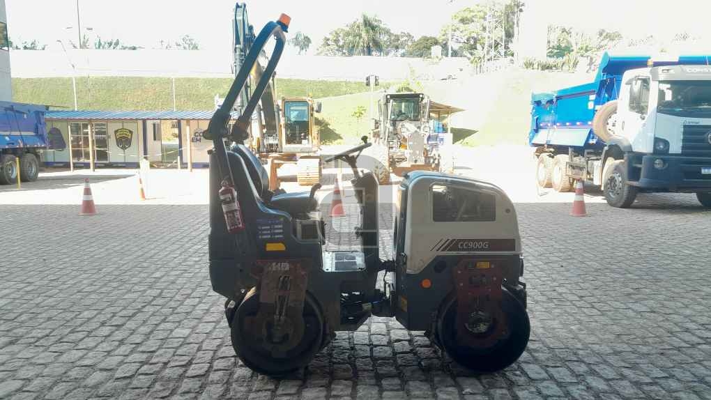 Rolo compactador Dynapac CC900G 2021