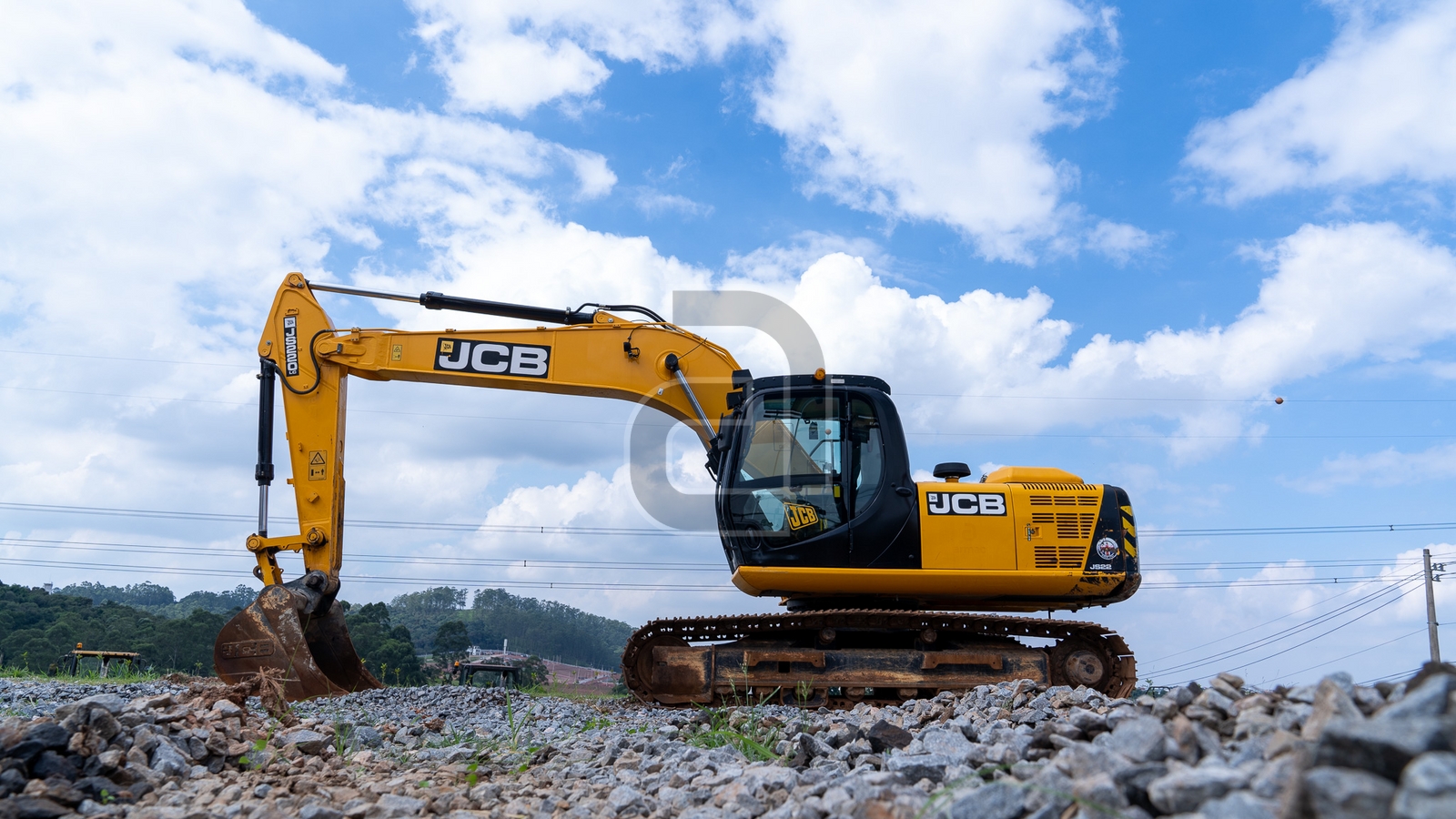 Escavadeira JCB JS220 LC 2021
