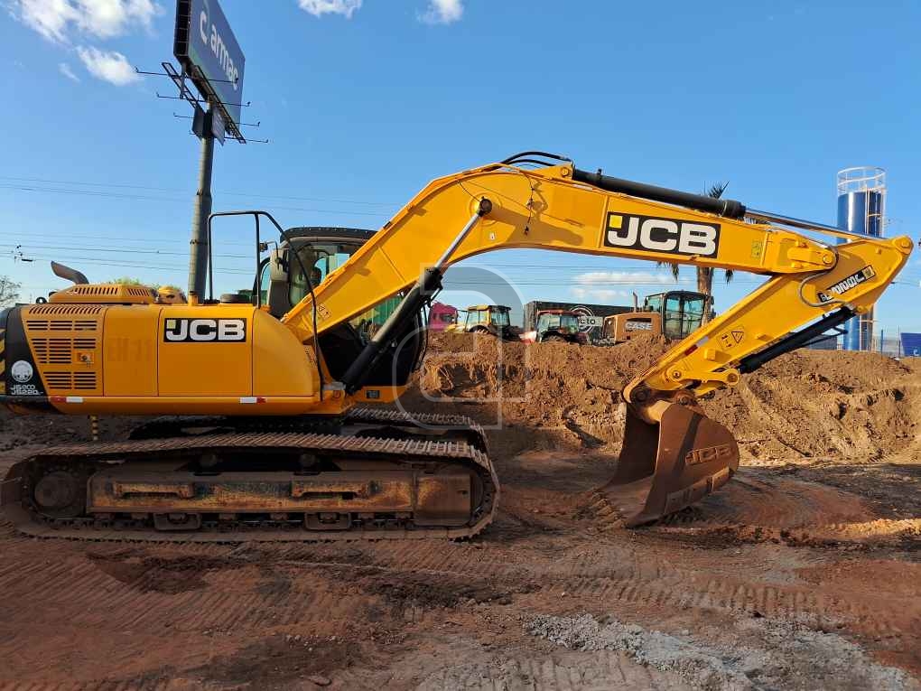 Escavadeira JCB JS220 LC 2021