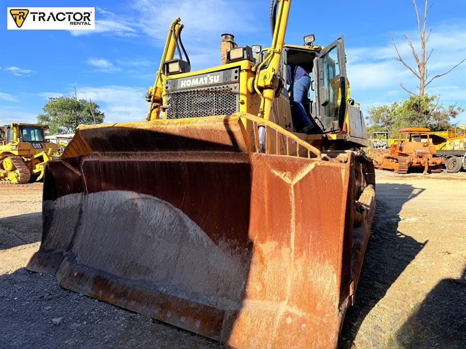 Trator de esteira Komatsu D155 2009