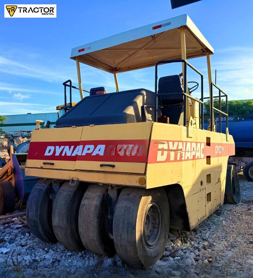 Rolo compactador Dynapac CP-271 2005