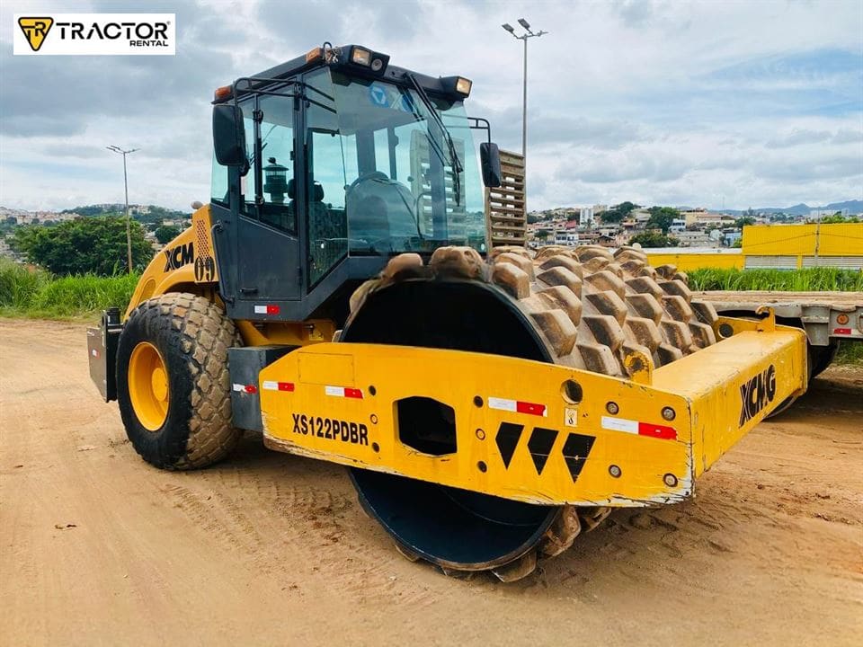 Rolo compactador XCMG XS122PDBR 2014