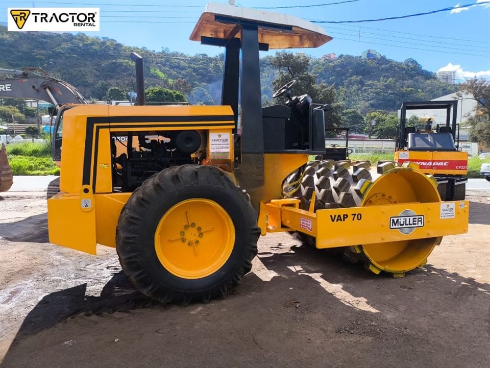 Rolo compactador Müller VAP70 2003