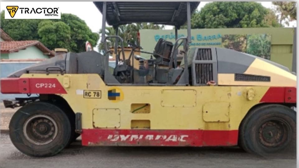 Rolo compactador Dynapac CP224 2010