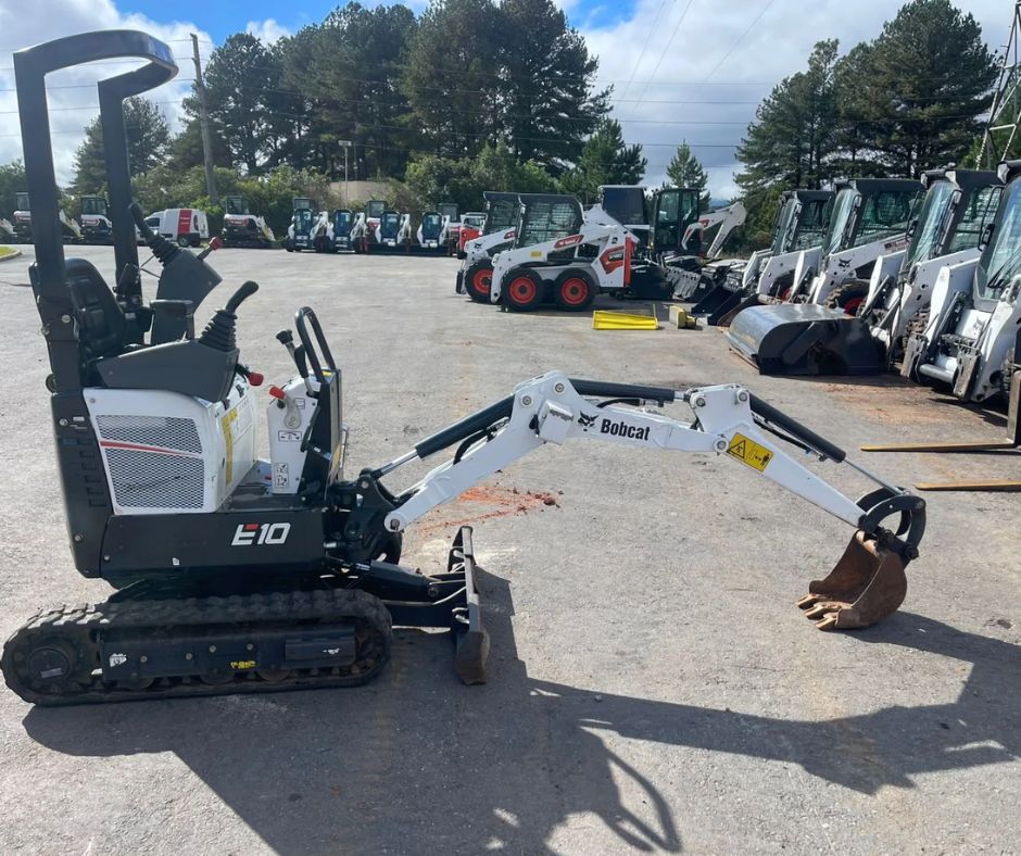 Mini Escavadeira Bobcat E10 2024