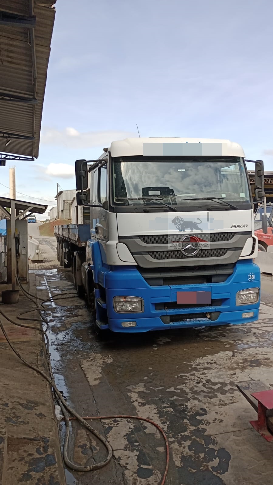 Caminhão Mercedes Benz Axor 2544S 2020