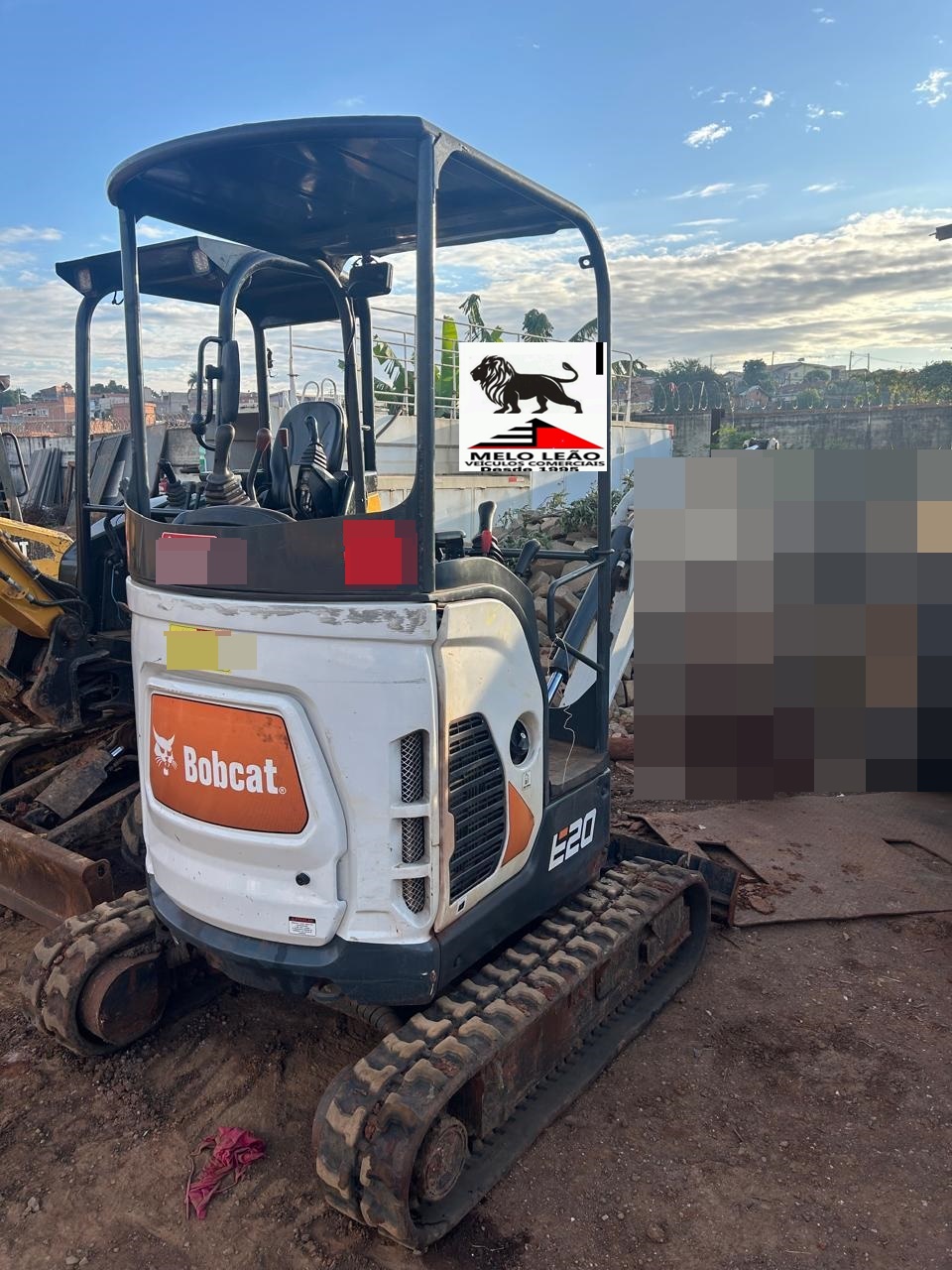 Mini Escavadeira Bobcat E20 2021