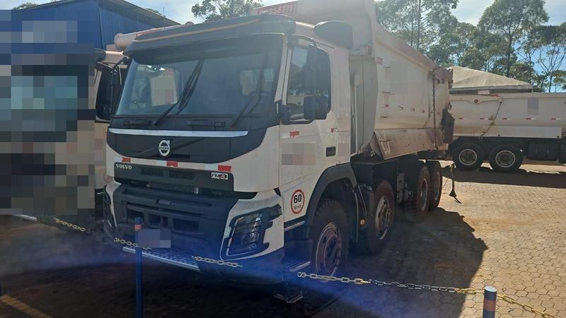 Caminhão Volvo FMX 500 2020