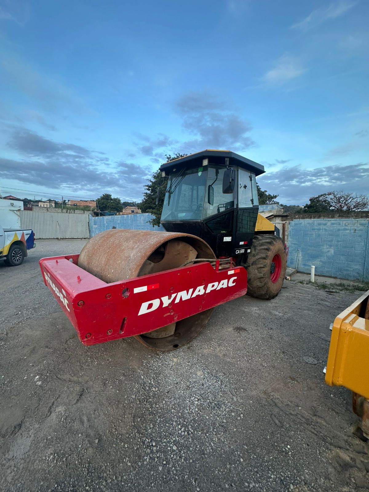 Rolo compactador Dynapac CA602D 2014