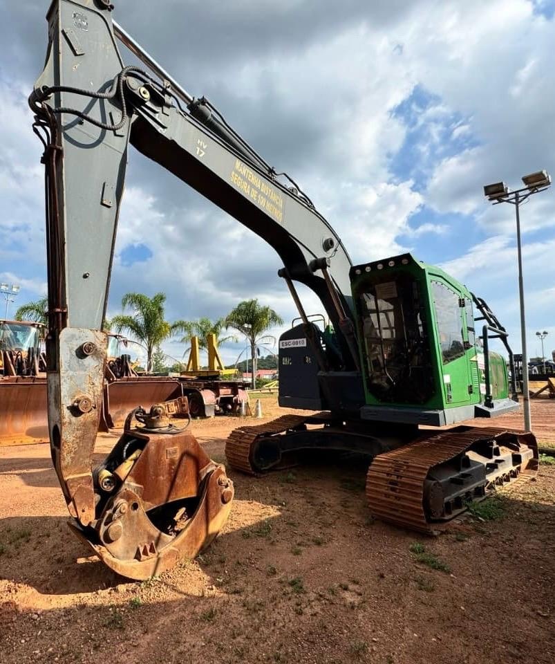 Harvesters John Deere 2144G 2017