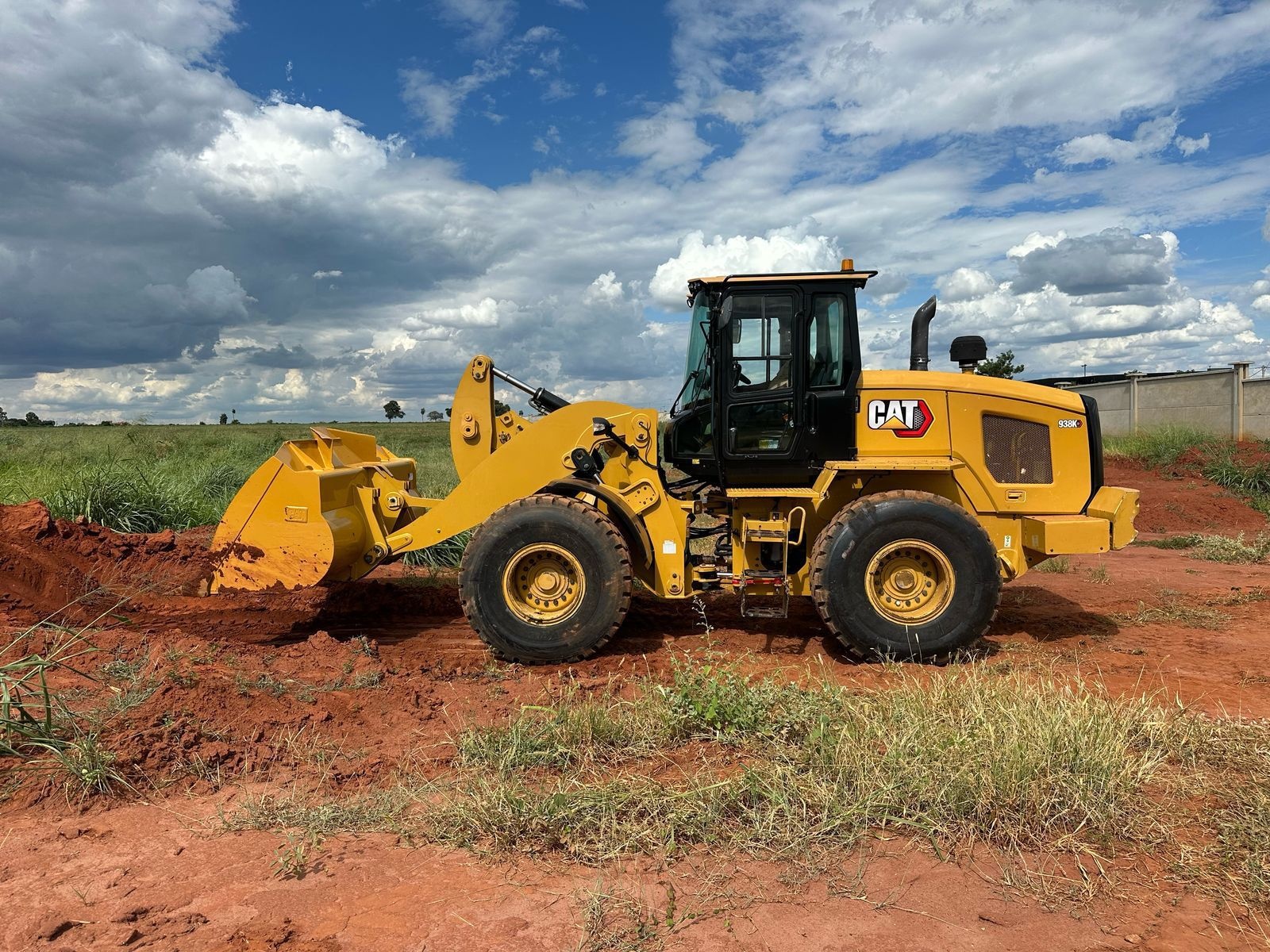 Pá Carregadeira Caterpillar 938 K 2021