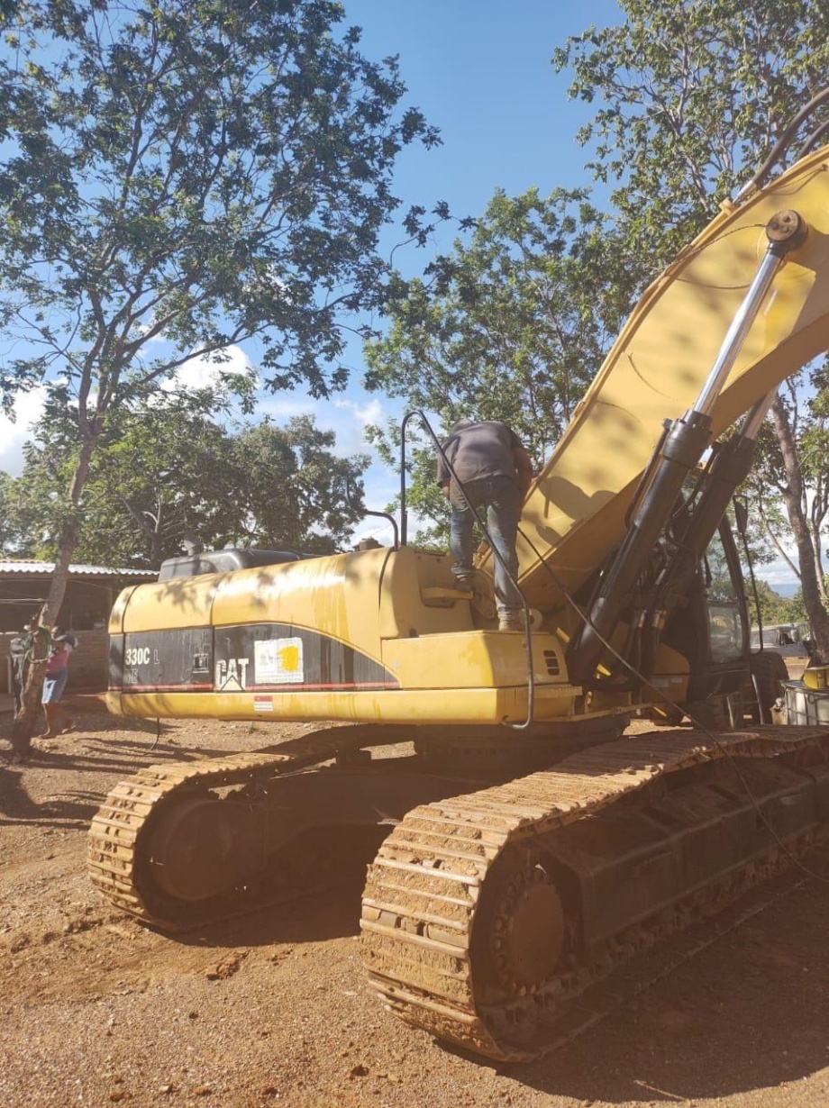 Escavadeira Caterpillar 330CLME 2003