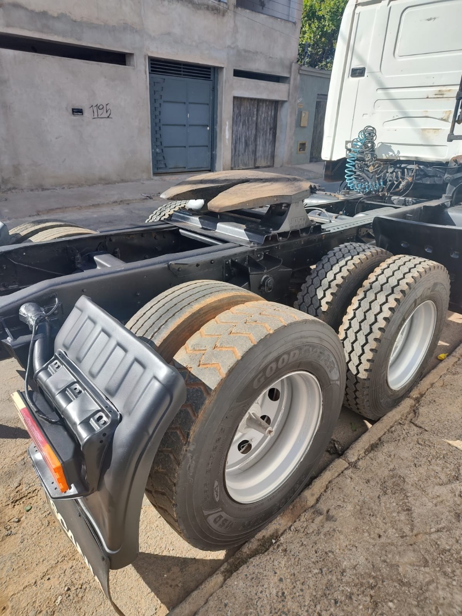 Caminhão Scania 124  G   420 2000
