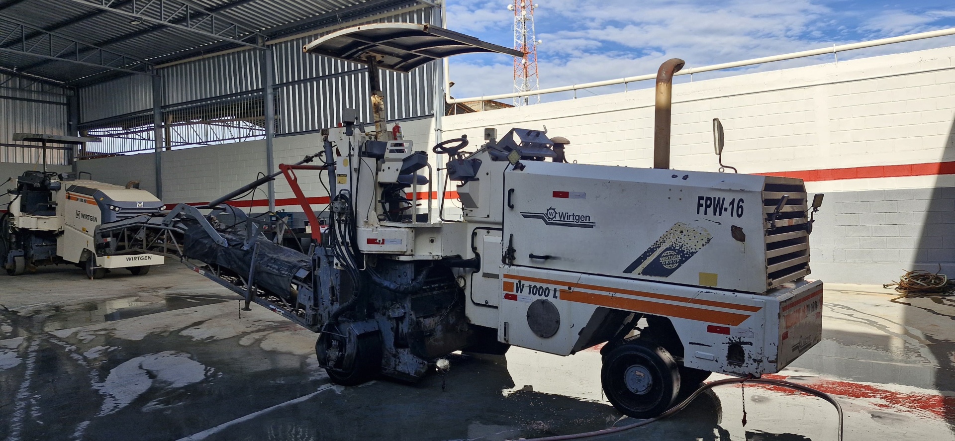 Fresadora de asfalto Wirtgen W1000L 2006