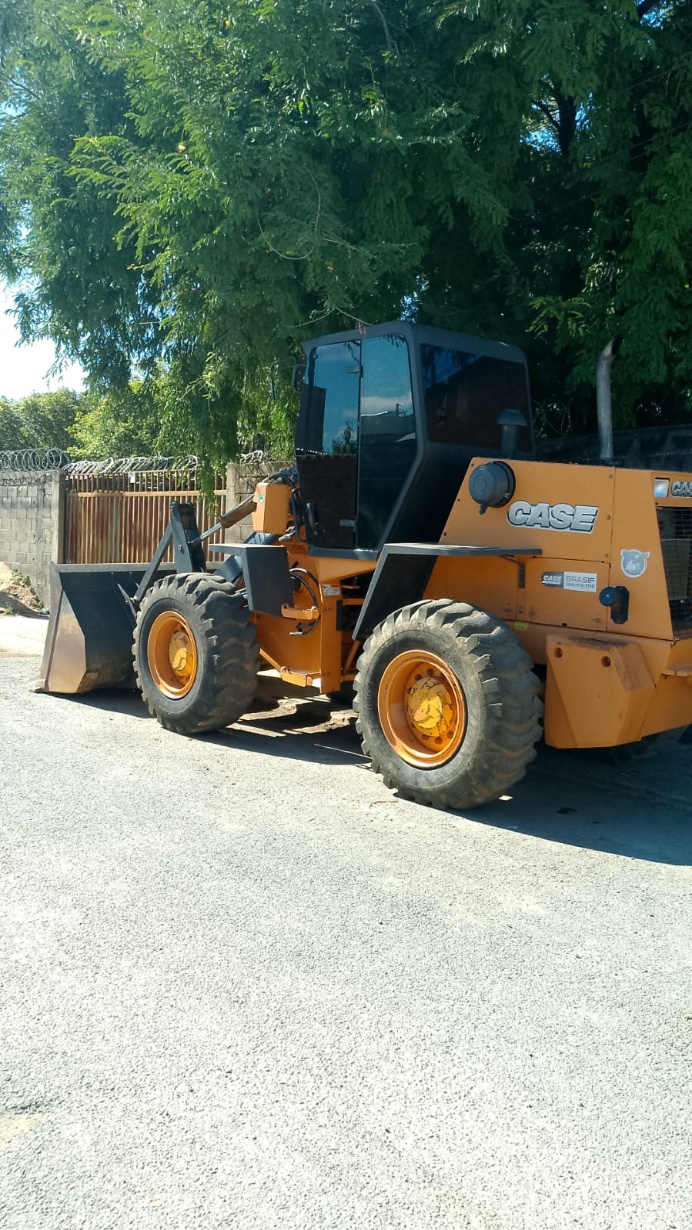 Pá Carregadeira Case W20E 2012