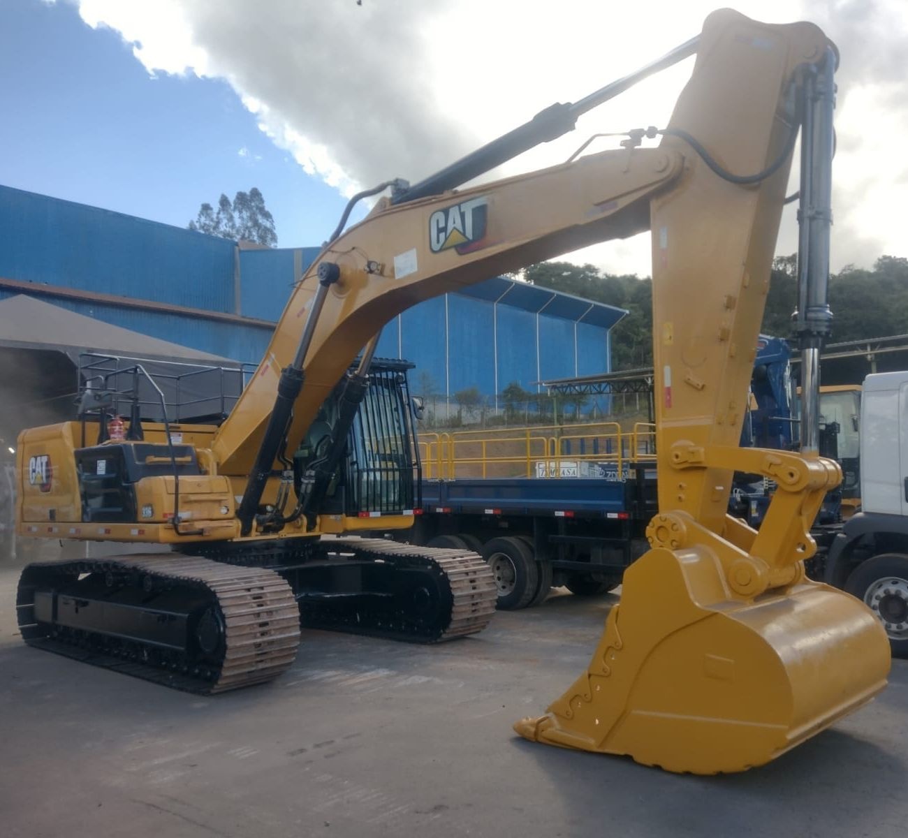 Escavadeira Caterpillar 336 2021