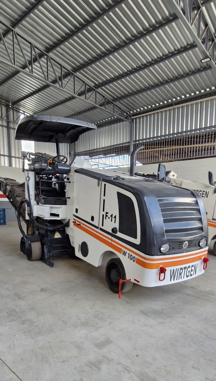 Fresadora de asfalto Wirtgen W100F 2013