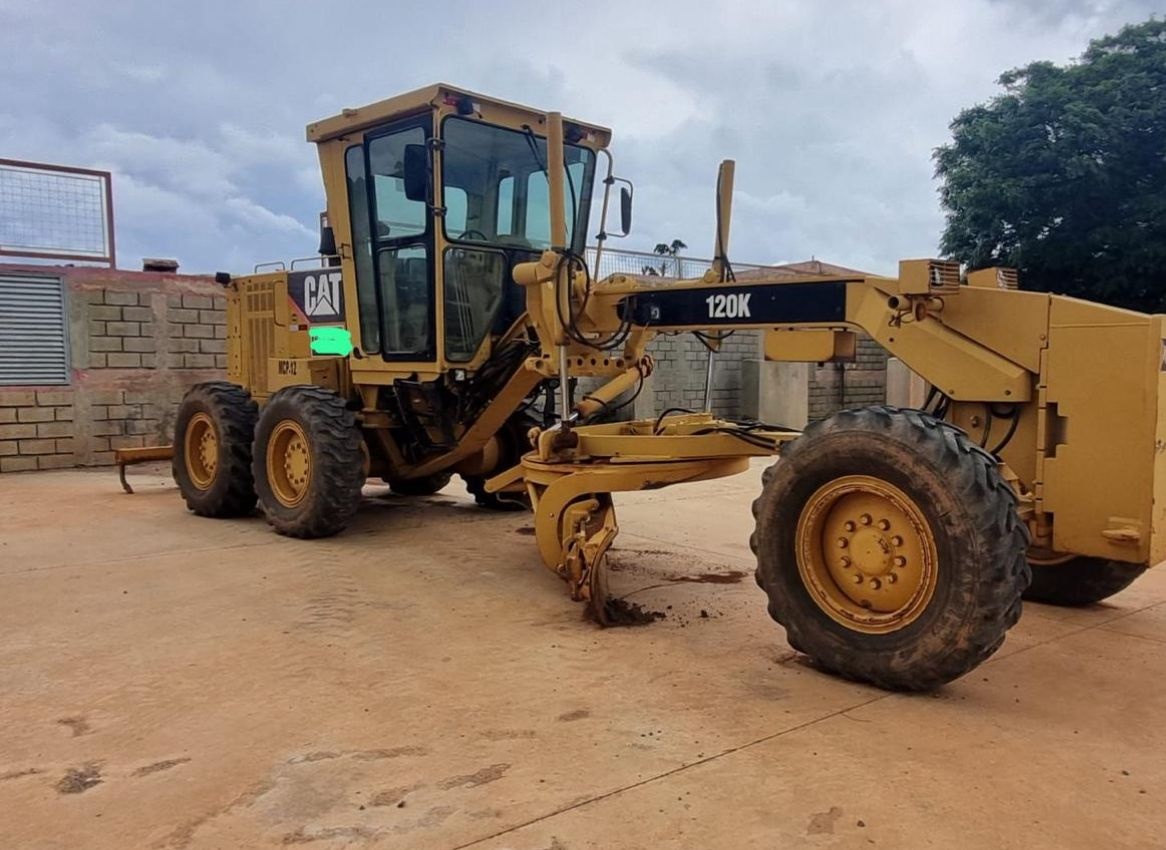 Motoniveladora Caterpillar 120K 2010