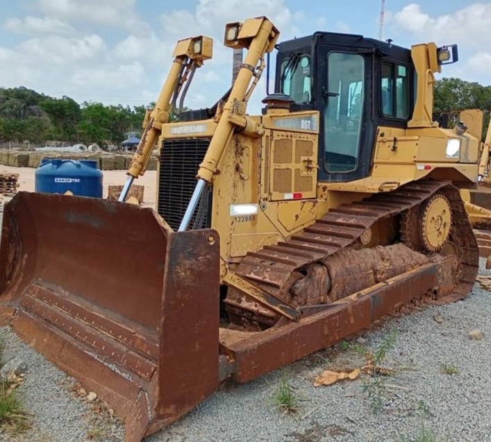 Trator de esteira Caterpillar D6T XL 2010