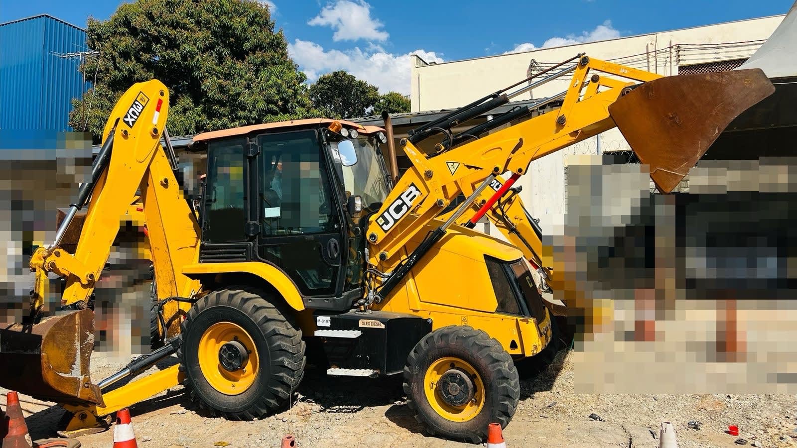 Retroescavadeira JCB 3CX 2020