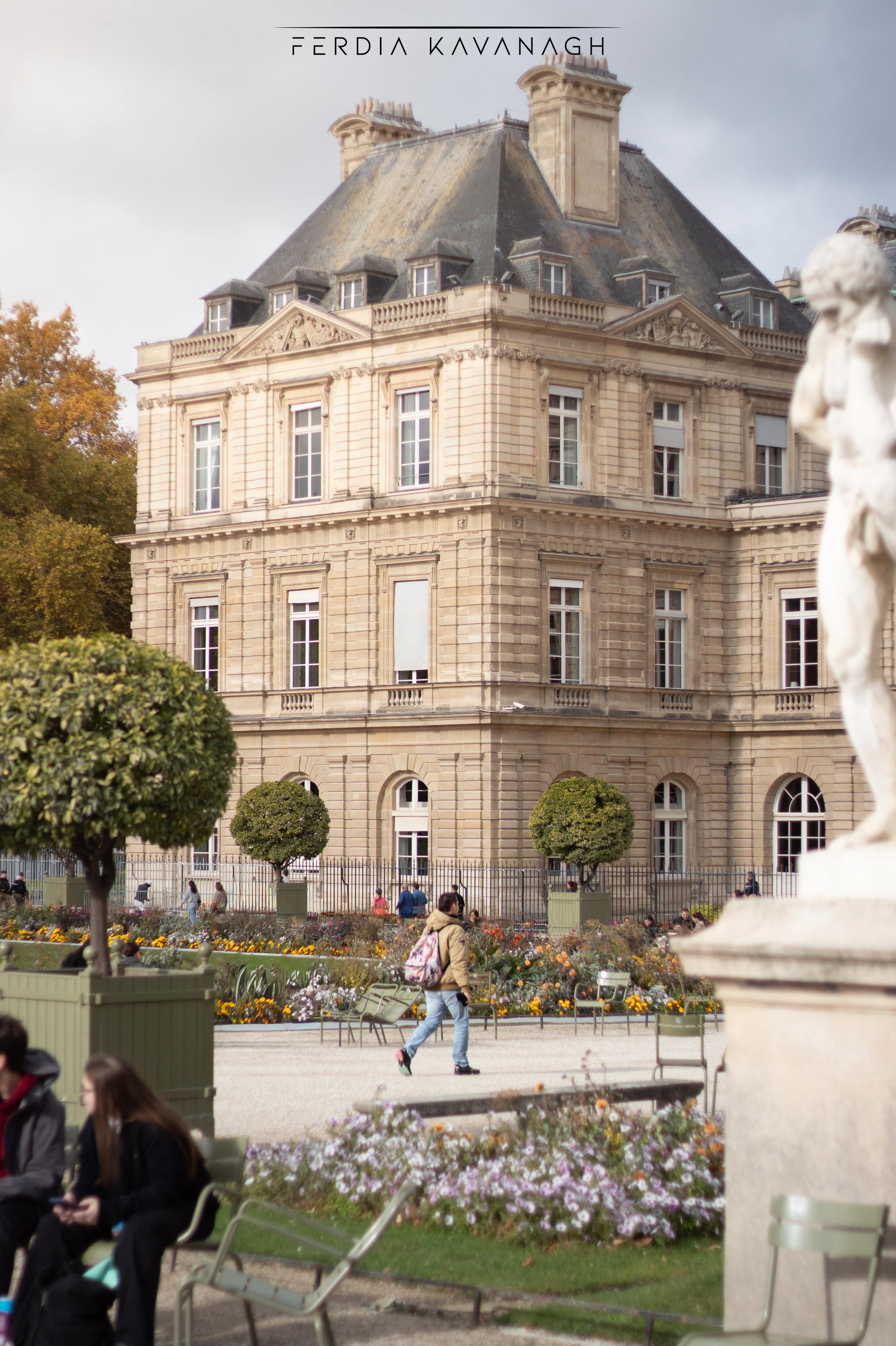 Le jardin du Luxembourg — street photography by Ferdia Kavanagh