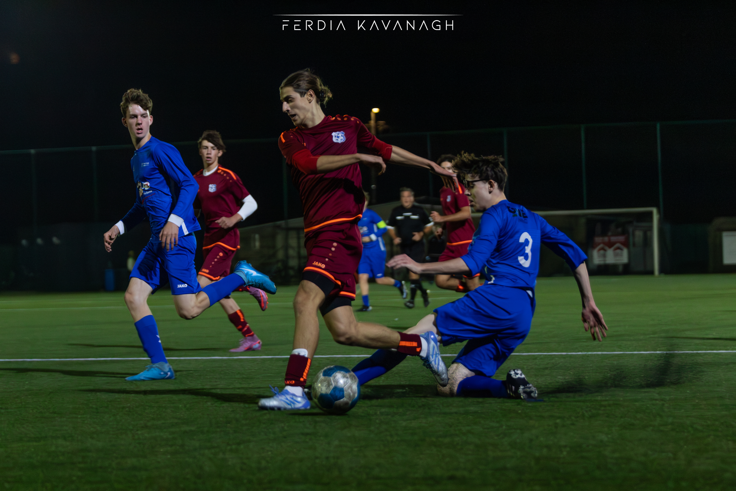 Sliding in — sport photography by Ferdia Kavanagh