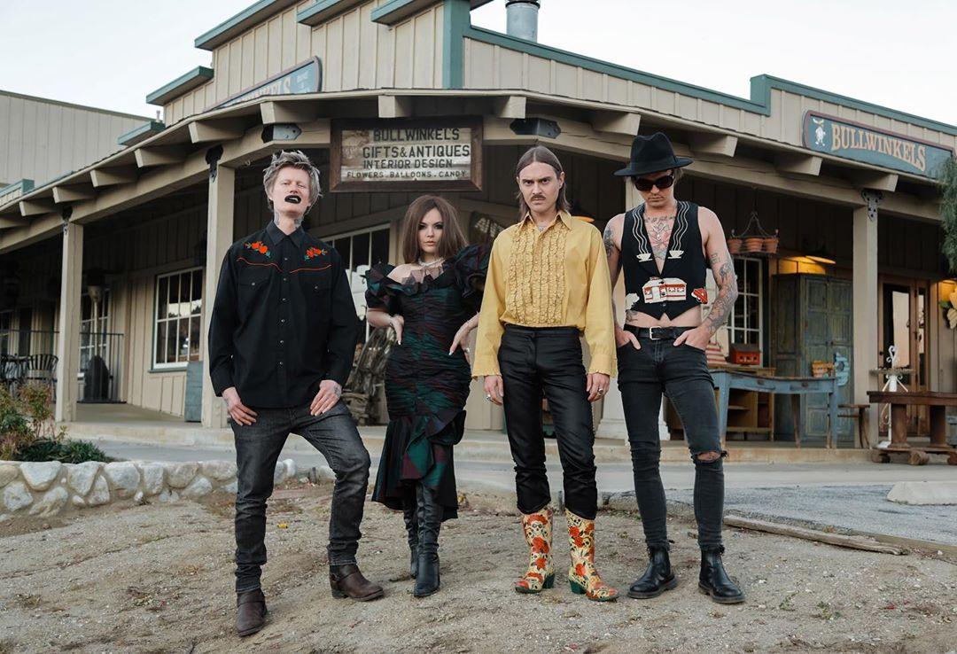 Из России с латиноамериканским акцентом: группа Little Big представила песню для участия в «Евровидении»