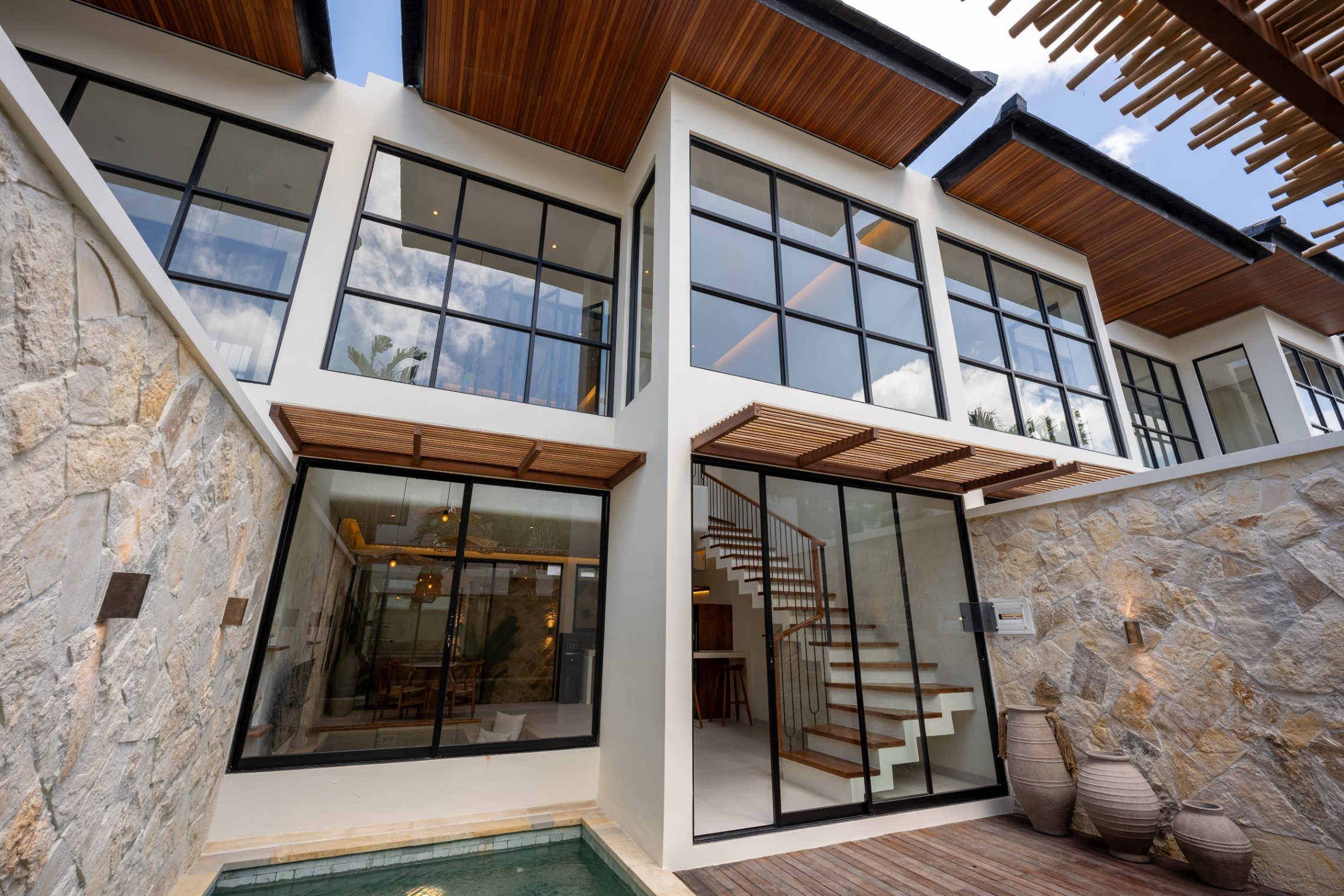 Luxury 2 Bedroom Townhouse at Thomas Beach - 3