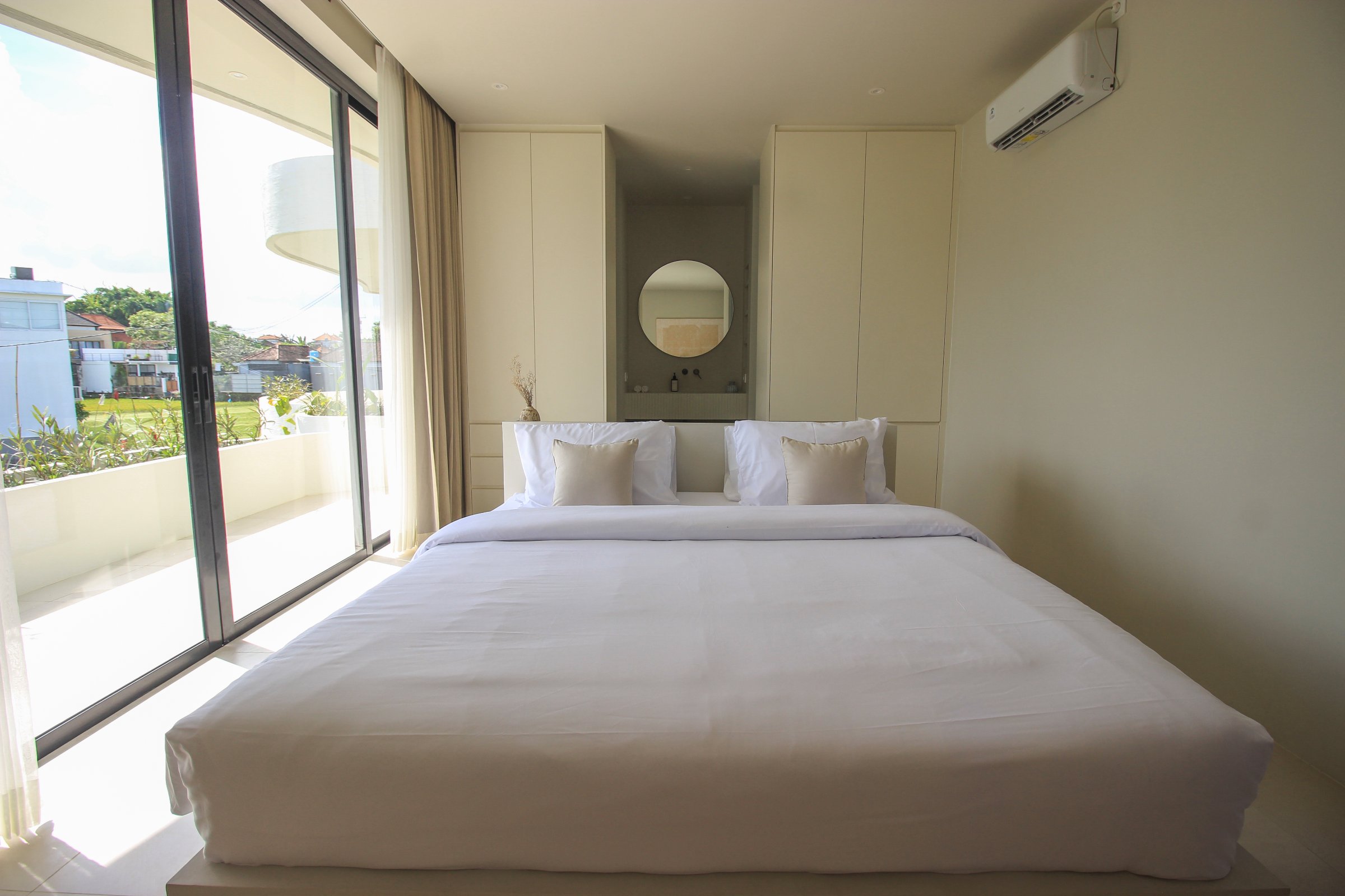 Private 1 Bedroom Villa in Pererenan - 2