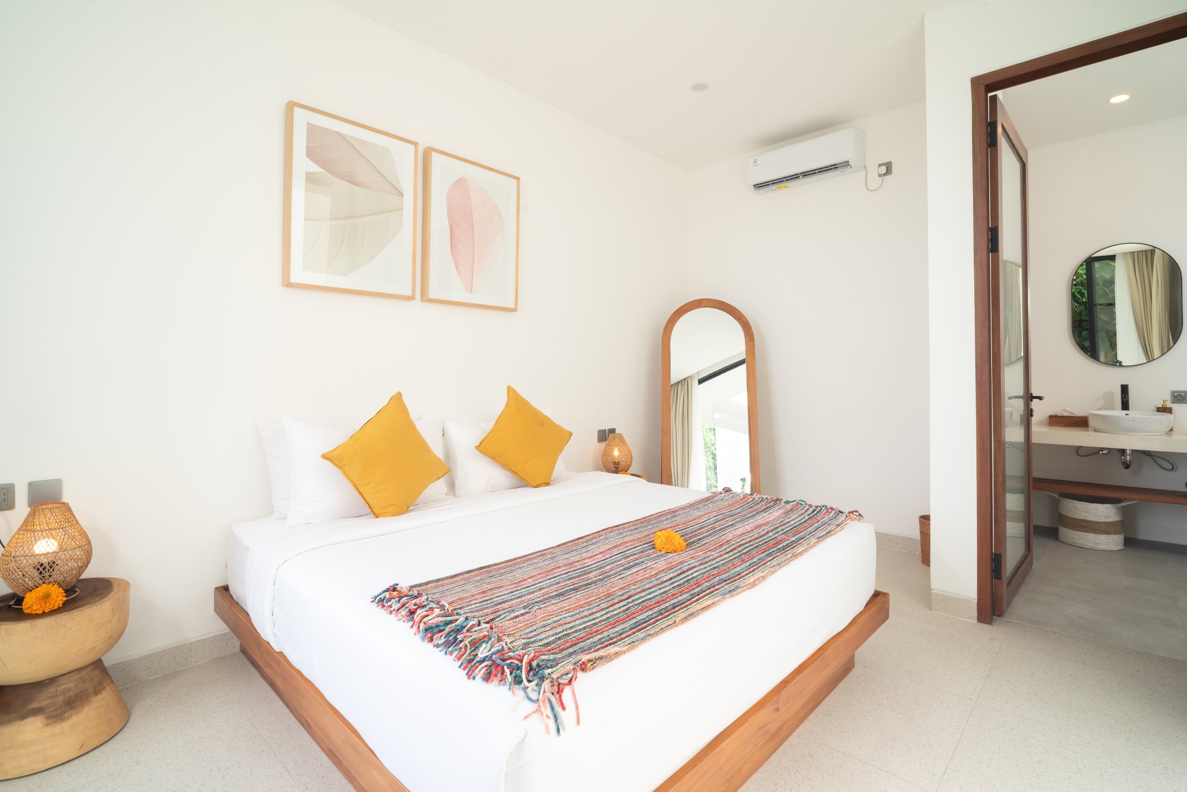 Stylish 2 Bedroom Villa in Tibubeneng, Canggu - 5